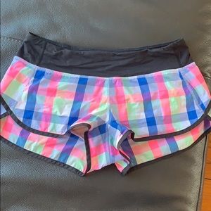 Lululemon size 6 running shorts